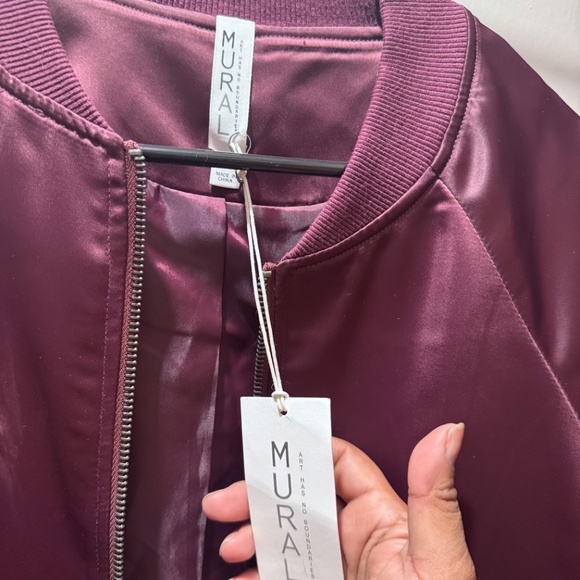 Bomber jacket - Picture 2 of 15